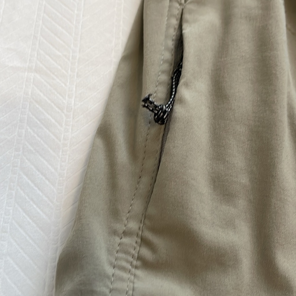 Columbia hiking pants. 14 short - Picture 4 of 7
